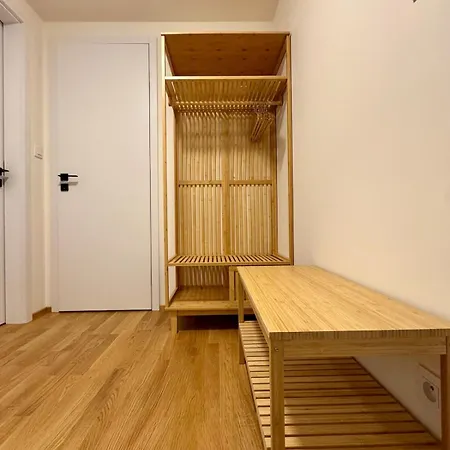 Andel Quiet Comfy Apartment Prague
